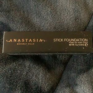 Anastasia Beverly Hills fawn foundation stick